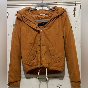 Vero Moda Quilted Orange Jacket XS NWOT Retails for 110.00